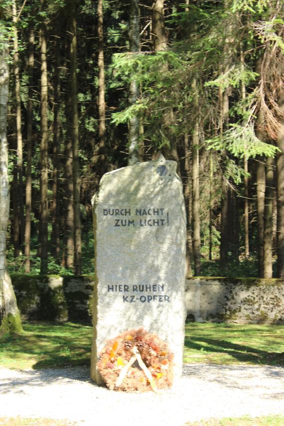 Stoffersberg forest (district of Igling) - concentration camp cemetery and Ge