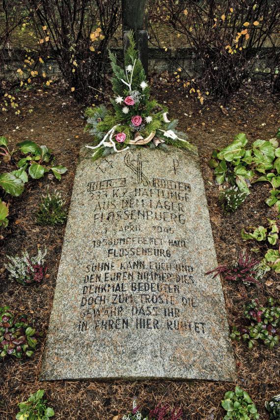 Muschenried concentration camp cemetery Brandl