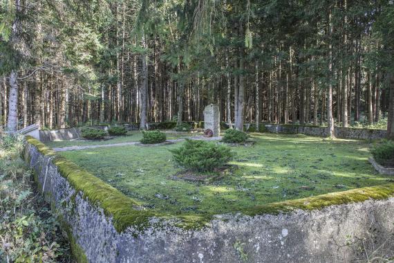 Stoffersberg-Wald KZ-Friedhof Brandl