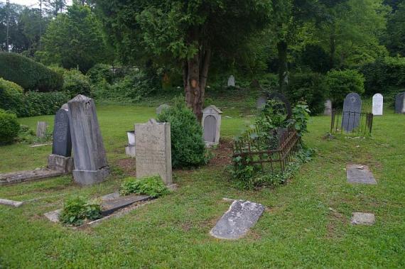 Feldafing cemetery cock