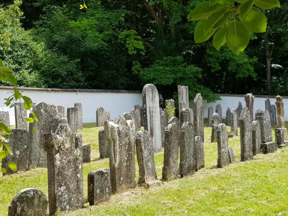 Mönchsdeggingen cemetery BLfD