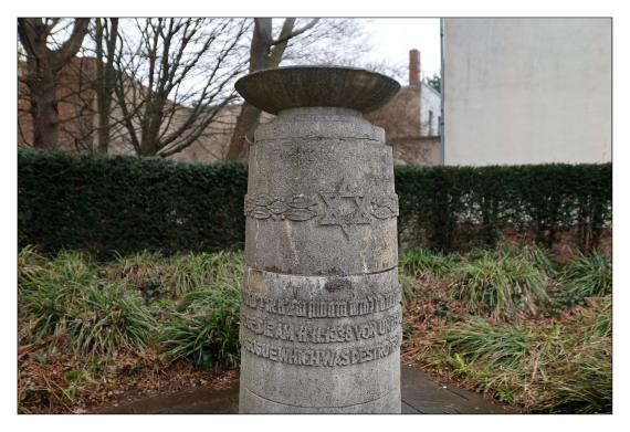 Ehemaliger Standort der Synagoge - Mahnmal