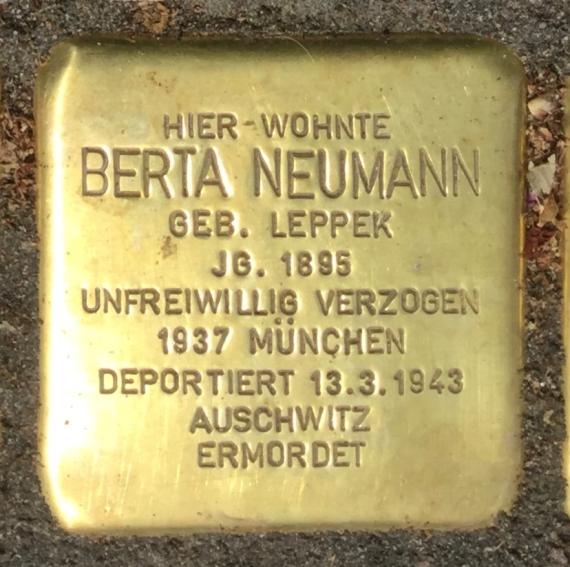 Stumbling stone for Berta Neumann, née Leppek - Stumbling stone laying on May 30, 2023 in Feuchtwangen