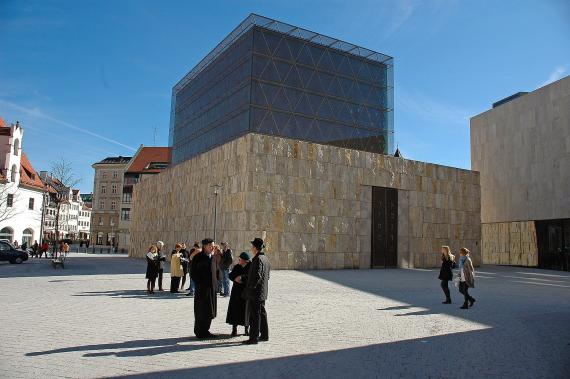 New main synagogue Ohel-Jakob