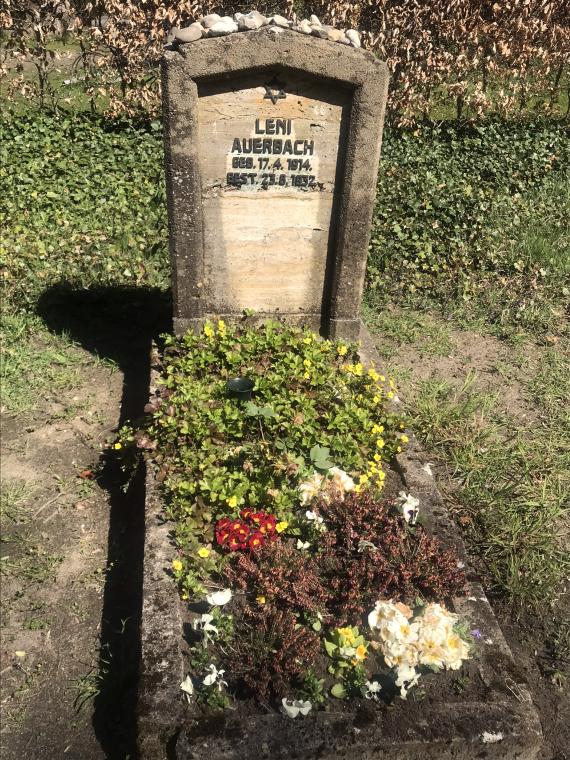 Grabstein auf dem Jüdischen Friedhof in Telgte Telgte Jewish cemetery, grave of Leni Auerbach