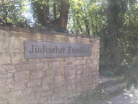 Eingang zum Jüdischen Friedhof in Telgte Entrance to the Jewish cemetery in Telgte