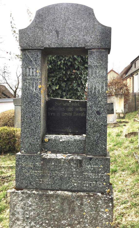 Grabstein von " Irma Grün " auf dem jüdischen Friedhof in Bopfingen-Oberdorf