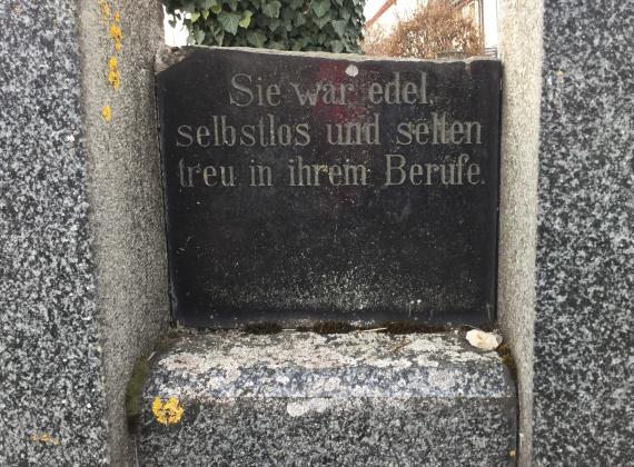 Grabstein von " Irma Grün " auf dem jüdischen Friedhof in Bopfingen-Oberdorf - Auschnittvergrößerung