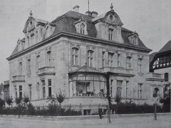 black and white picture of an old manor house