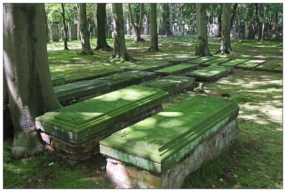 Jüdischer Friedhof Ilandkoppel - Begräbnisstätte der Liberalen Jüdischen Gemeinde zu Hamburg.