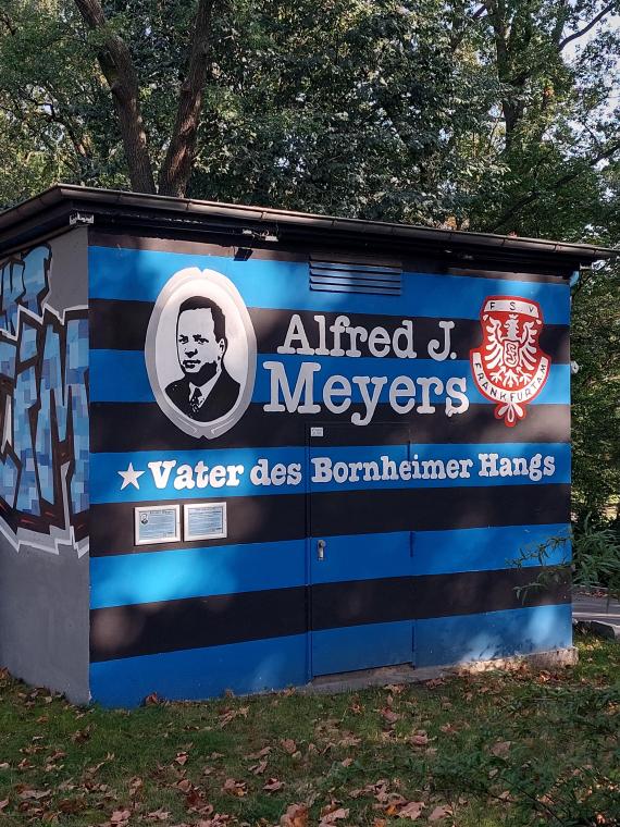 Gedächtniswand des FSV-Fanprojektes in Erinnerung an Alfred J. Meyers