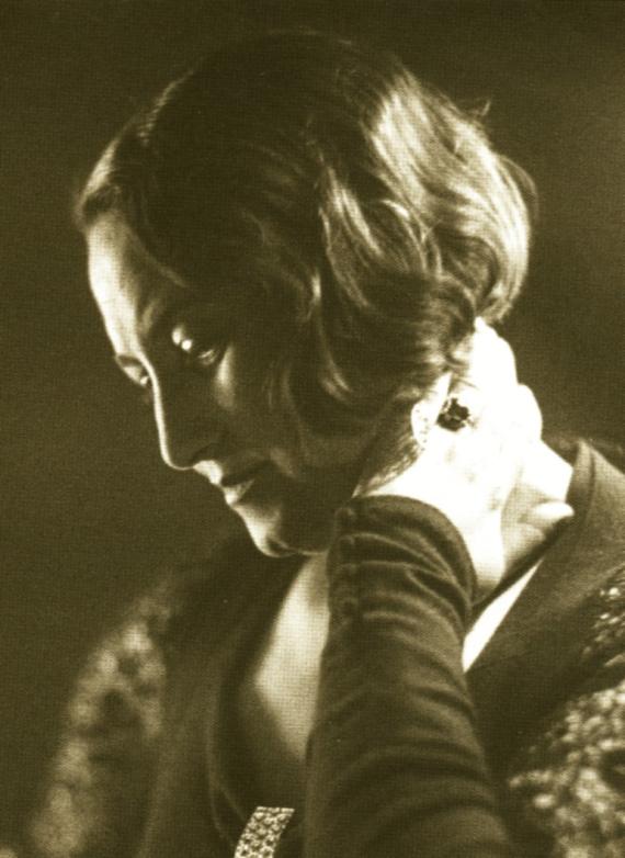 Genja Jonas - Selbstportrait, um 1935