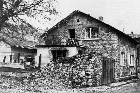 Former synagogue in Gimbsheim around 1970; the building was converted into a residential building.