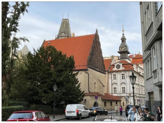 Altneu-Synagoge - Staronová synagoga