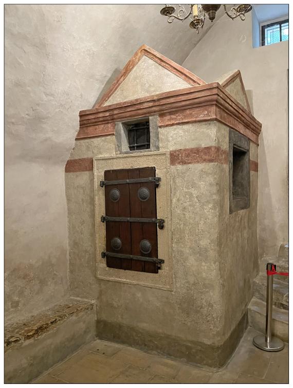 Altneu-Synagoge - Kasse für die Judensteuer