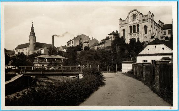 Historische Ansichtskarte Hranice mit der Synagoge Historische Ansichtskarte Hranice aus der Zeit um 1920 - 1930 - mit der Synagoge