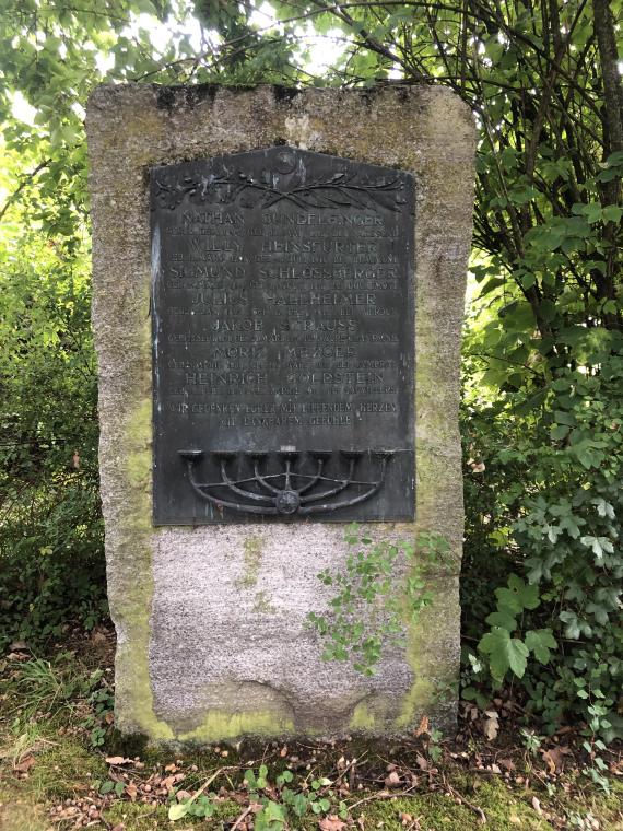 Stein mit Gedenktafel für die sieben jüdischen Gefallenen des Ersten Weltkriegs aus Crailsheim