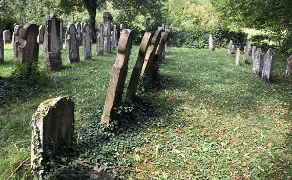 View of the older part of the Jewish cemetery in Crailsheim