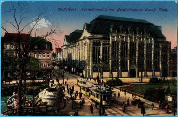 Historische Ansichtskarte - Düsseldorf - Corneliusplatz mit Geschäftshaus Leonh. Tietz Historische Ansichtskarte - Düsseldorf - Corneliusplatz mit Geschäftshaus Leonh. Tietz - versandt als Feldpost am 19. Februar 1918