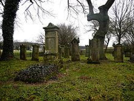 Jewish cemetery Essentho