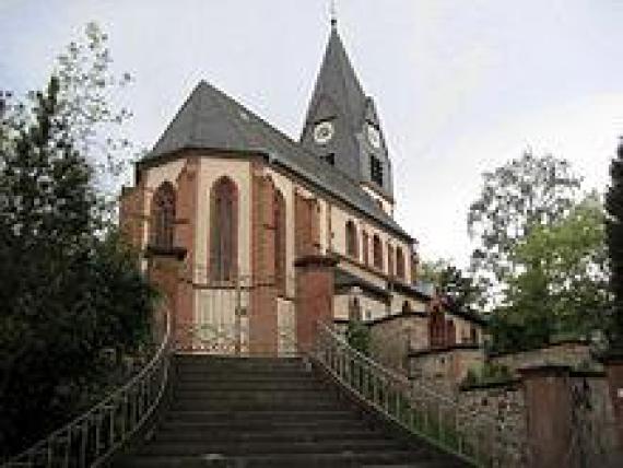 Church to Geiß-Nidda