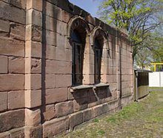 Ruin of the Tahara house, 2011