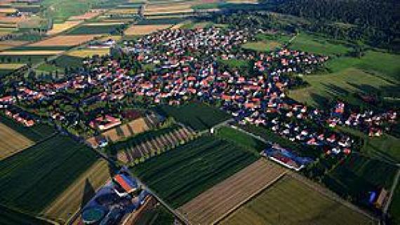 Markt Berolzheim, aerial view (2016)