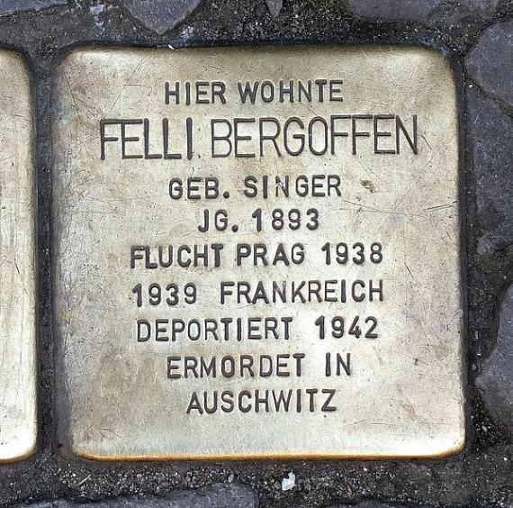 https://upload.wikimedia.org/wikipedia/commons/thumb/f/fd/Stolperstein_Felli_Bergoffen.jpg/600px-Stolperstein_Felli_Bergoffen.jpg