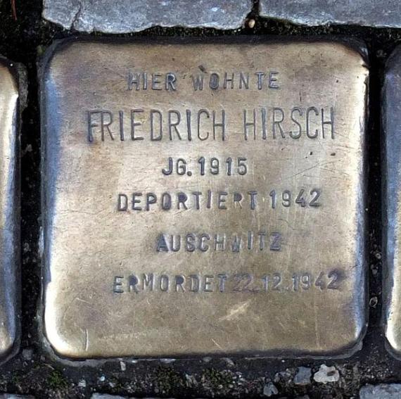 https://upload.wikimedia.org/wikipedia/commons/thumb/4/43/Stolperstein_Friedrich_Hirsch.jpg/600px-Stolperstein_Friedrich_Hirsch.jpg