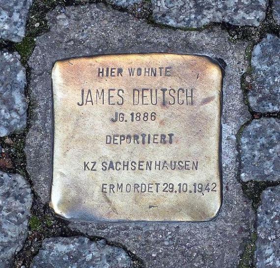 https://upload.wikimedia.org/wikipedia/commons/thumb/d/d4/Stolperstein_James_Deutsch.jpg/600px-Stolperstein_James_Deutsch.jpg