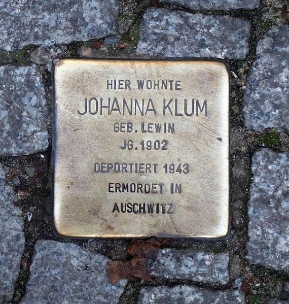 https://upload.wikimedia.org/wikipedia/commons/thumb/6/68/Stolperstein_Johanna_Klum.jpg/600px-Stolperstein_Johanna_Klum.jpg