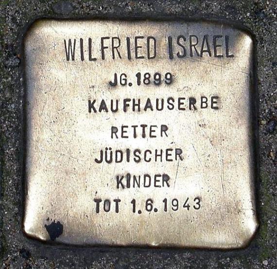 https://upload.wikimedia.org/wikipedia/commons/thumb/5/5f/Stolperstein_Wilfried_Israel.jpg/600px-Stolperstein_Wilfried_Israel.jpg