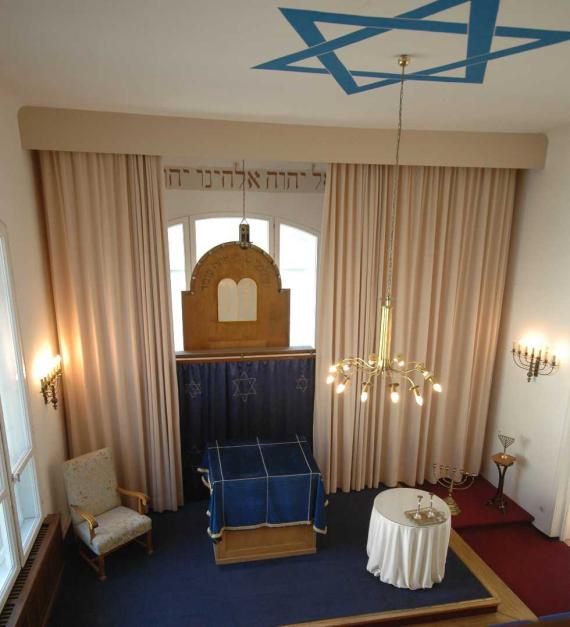 Interior to the Torah shrine