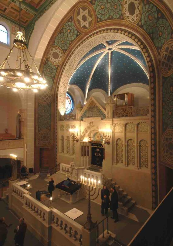 Berlin, Synagoge Rykestraße, Inneres zum Toraschrein