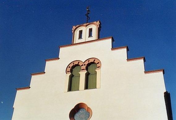 Giebel der ehemaligen Synagoge Binswangen (Ostseite) Anfang September 2004