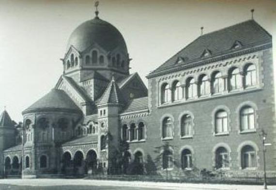 Synagogue in Dessau (historical picture postcard)