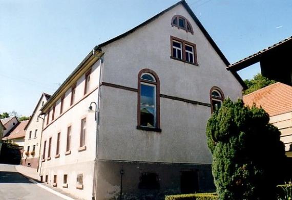 Die ehemalige Synagoge in Eberstadt (Herbst 2003)