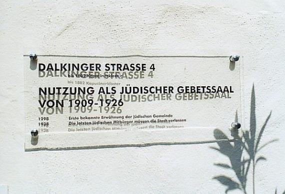 Sign at the entrance to the building of Marienpflege, where the prayer room was.