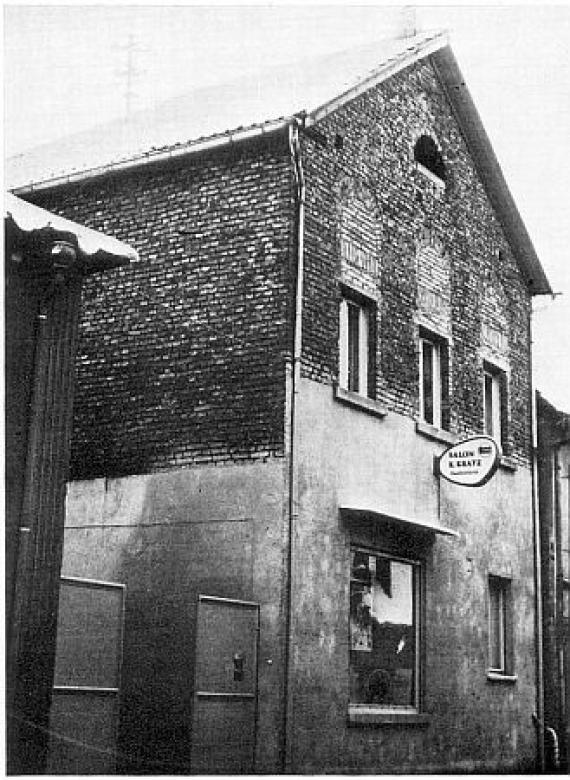 Former synagogue building in Gau-Odernheim around 1970.