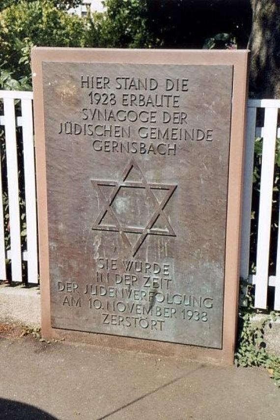 The memorial plaque for the former synagogue in Gernsbach (2004)