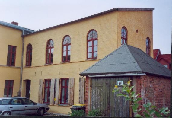 Exterior view 2005