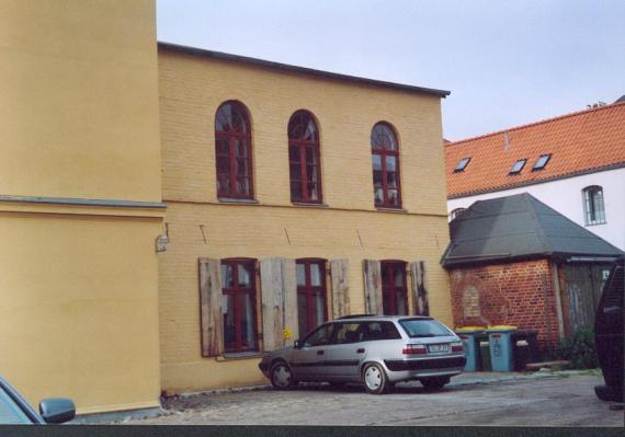 Exterior view 2005