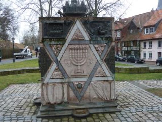 Memorial stone