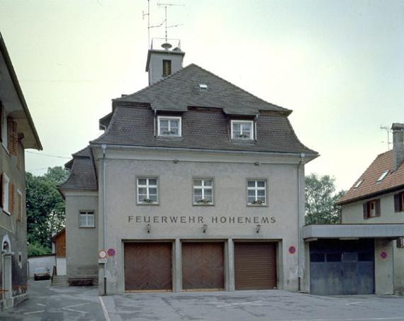 Die ehemalige Synagoge in Hohenems vor der Restaurierung als Feuerwehrhaus The former synagogue in Hohenems before its restoration as a fire station