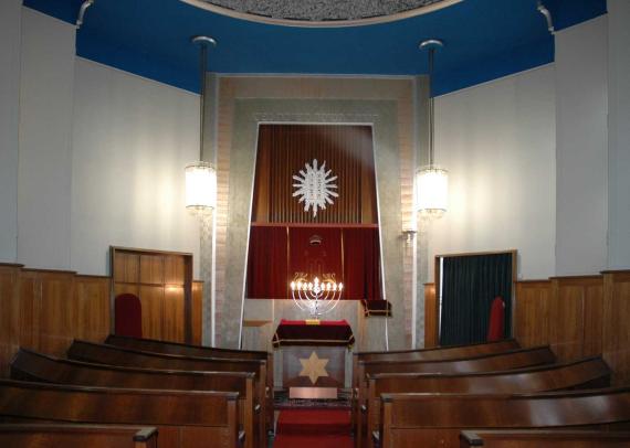 Interior to the Torah shrine