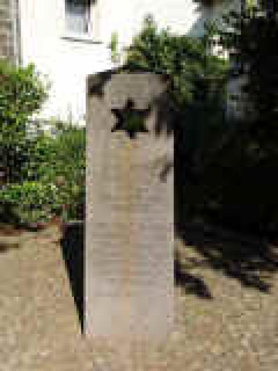 Memorial stone