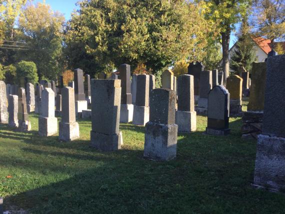 View of the Jewish cemetery Nördlingen - lawn with rows of graves