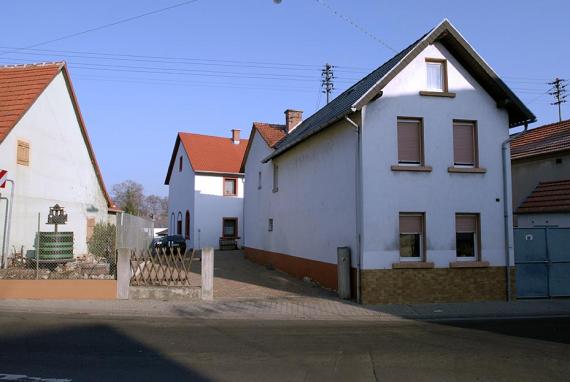 Monsheim has no memorial plaque or markings of any kind. Now a residential home.