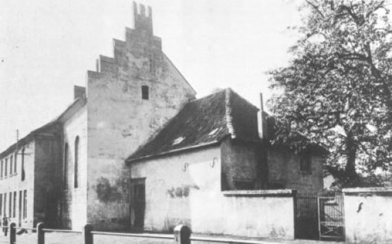 Old view of the synagogue