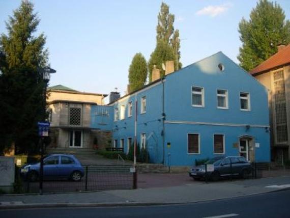 Synagogue with community hall